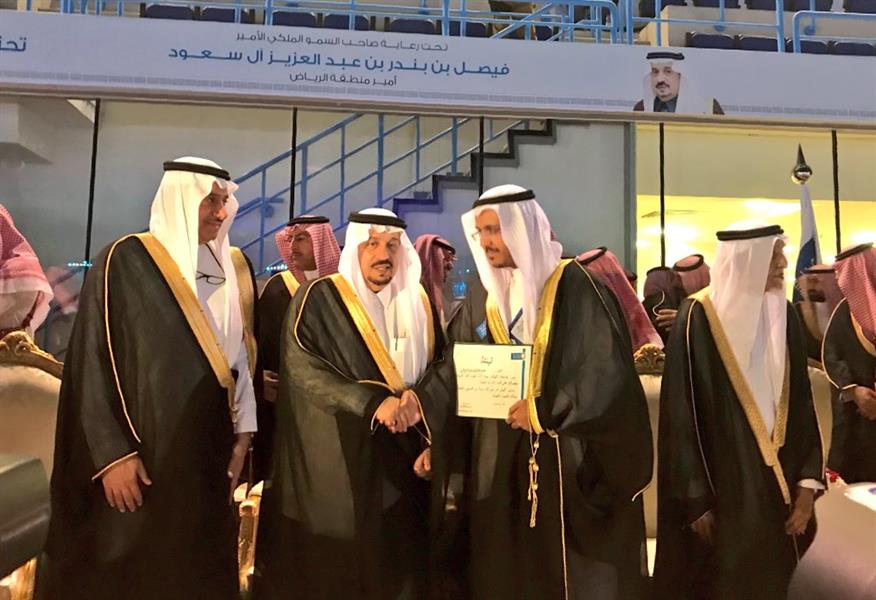 جامعة الملك سعود تسمح بحضور العائلات حفل التخرج لأول مرة.. وأمير الرياض: وجودهم عظيم (صور وفيديو)