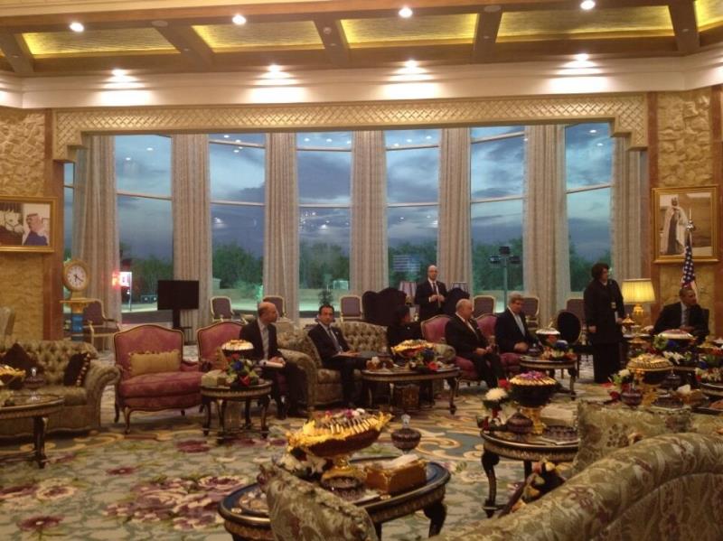 الرئيس الأمريكي باراك أوباما يصل إلى الرياض