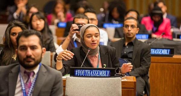 بالصور.. اختيار الشابة 