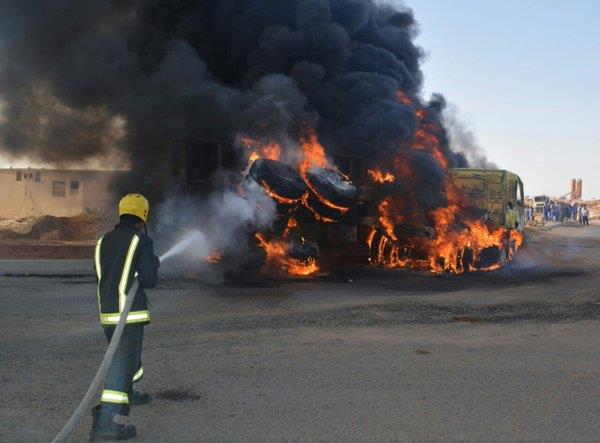 احتراق شاحنة داخل حرم جامعة حائل