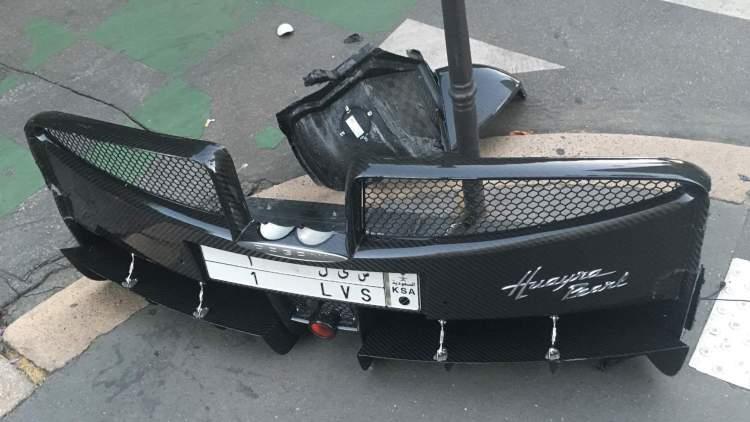 سعودي يحطم سيارته الإيطالية الفريدة من نوعها سعودي يحطم سيارته الإيطالية الفريدة من نوعها