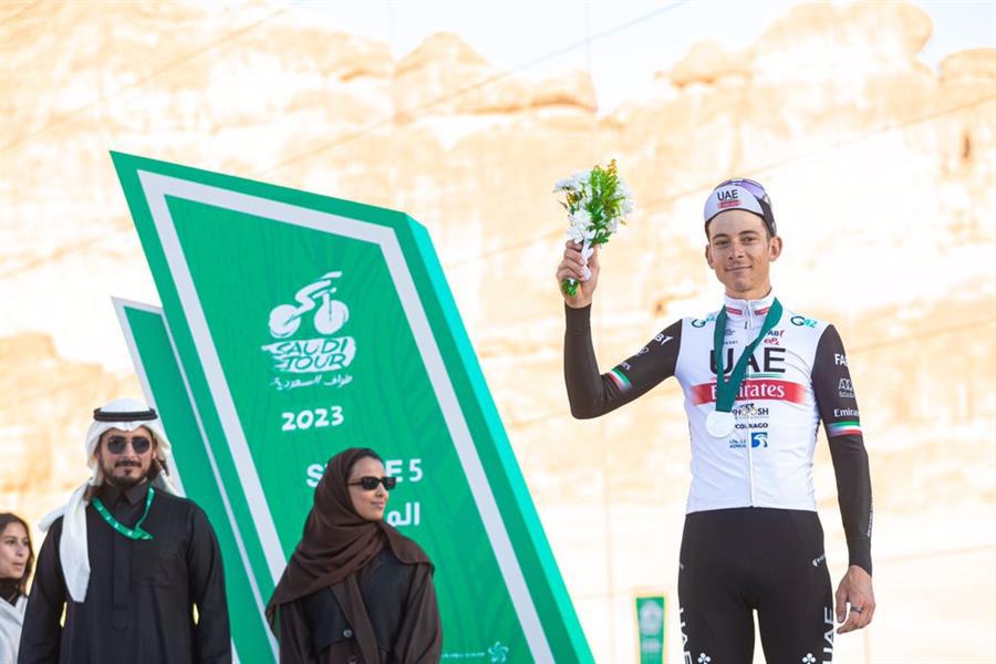 تتويج الفائزين بسباق طواف السعودية 2023