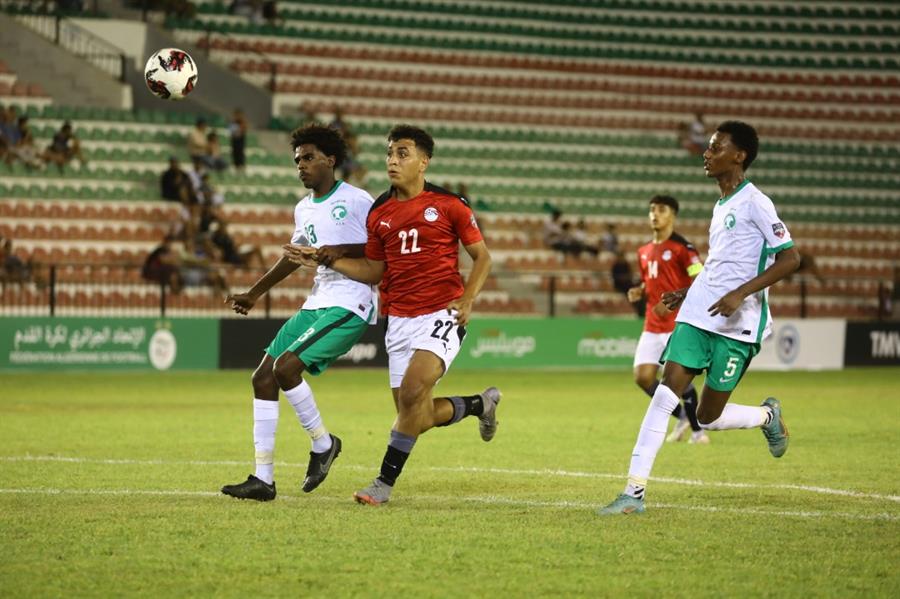 الأخضر الشاب يُهزم بثلاثية أمام مصر في مستهل كأس العرب