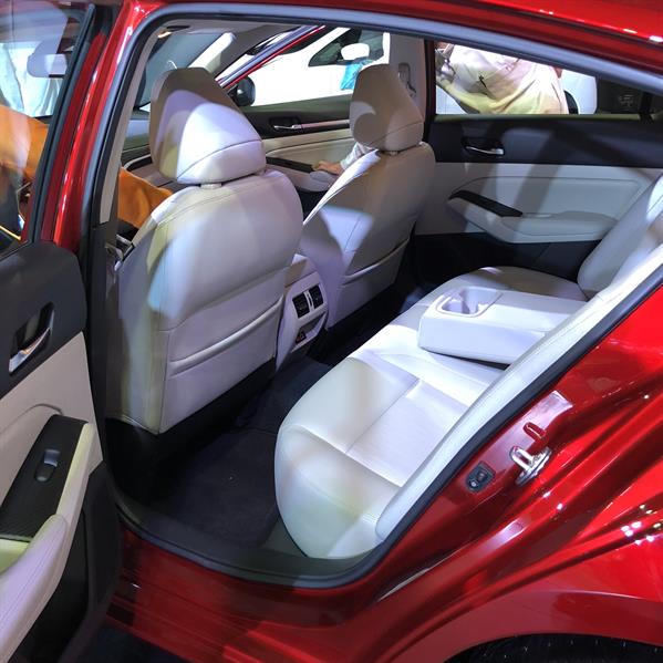 السيارة السيارة