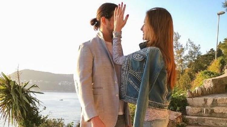 حفيد أحد جنرالات القذافي يتزوج من روسية في حفل زفاف فاخر (صور)