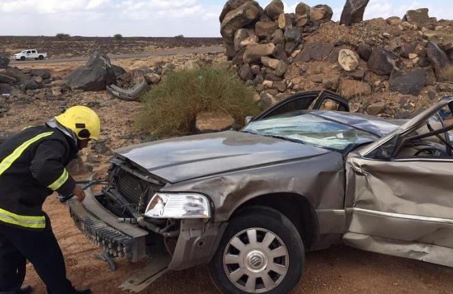 وفاة معلم وإصابة معلمتين في حادث مروري بالحائط (صور)