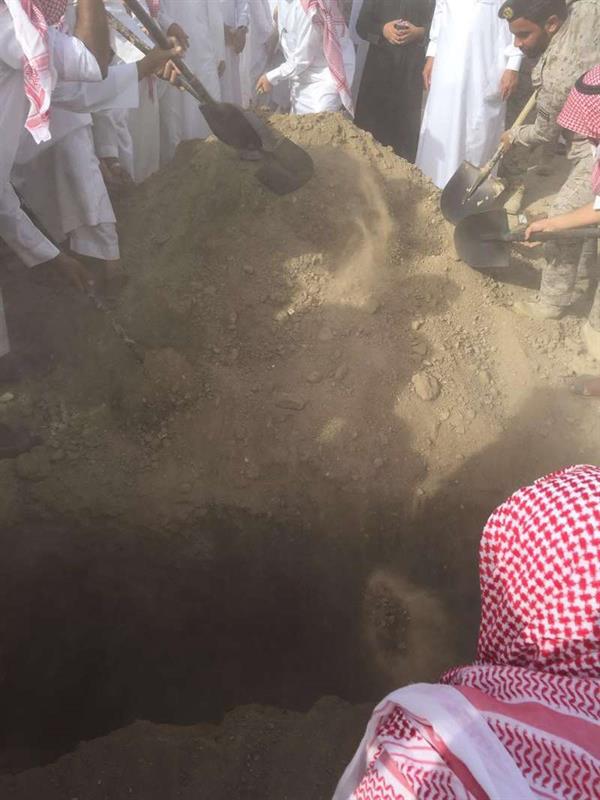 تشييع جثمان أول شهيد بـ