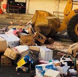 صور.. أمانة جدة تتلف 5 أطنان مواد غذائية بالصواريخ.. وتغلق 9 محلات في الأهدل صور.. أمانة جدة تتلف 5 أطنان مواد غذائية بالصواريخ.. وتغلق 9 محلات في الأهدل
