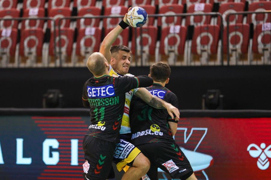 ماغديبورغ الألماني يفوز على نظيره سيدني الأسترالي بمستهل لقاءات 