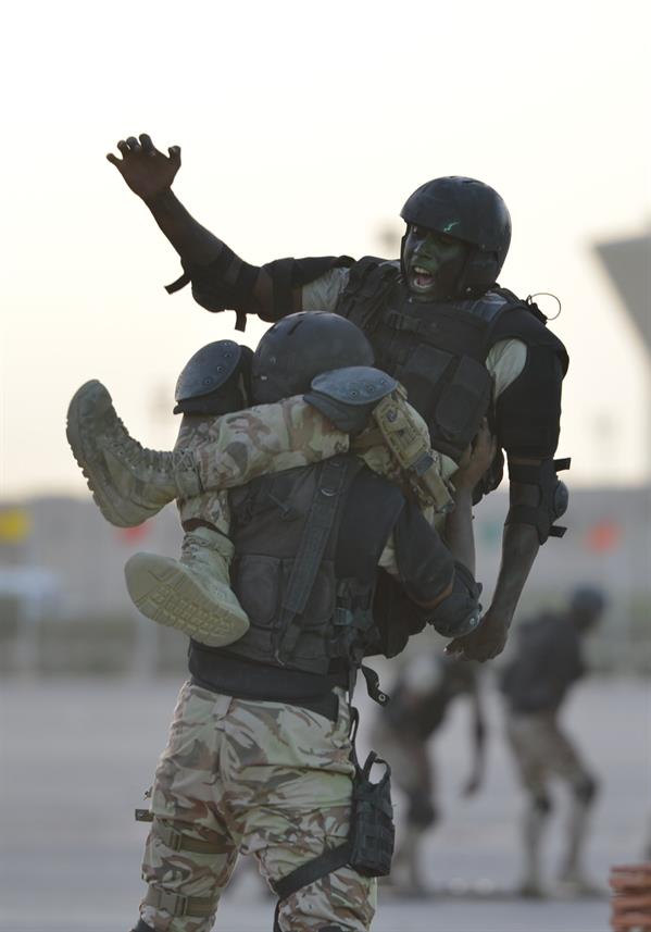 العرض العسكري لقوات الأمن الخاصة برعاية ولي العهد العرض العسكري لقوات الأمن الخاصة برعاية ولي العهد