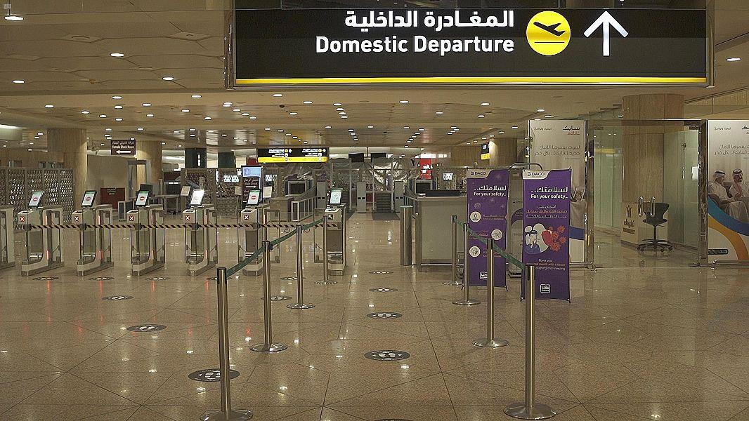 استعدادات مطار الملك فهد الدولي لاستئناف الرحلات الداخلية استعدادات مطار الملك فهد الدولي لاستئناف الرحلات الداخلية
