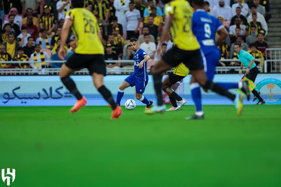 مباراة سابقة بين الاتحاد والهلال