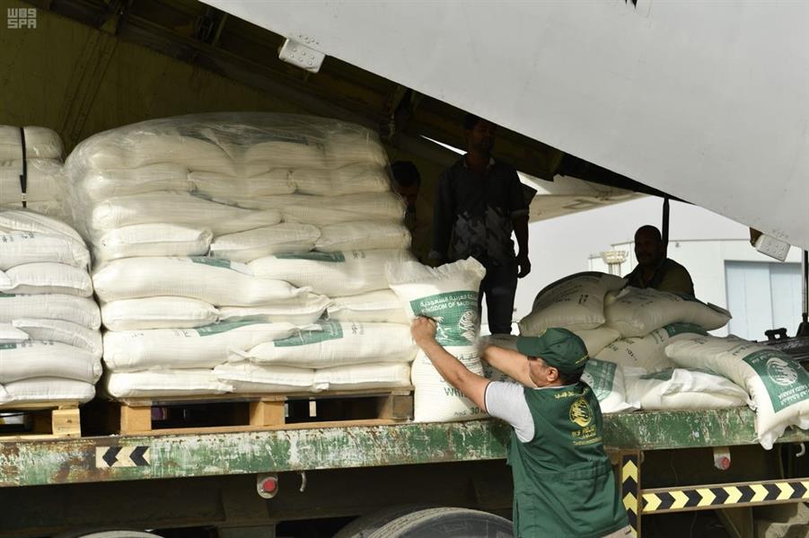 الجسر الجوي الإغاثي السعودي للحديدة الجسر الجوي الإغاثي السعودي للحديدة