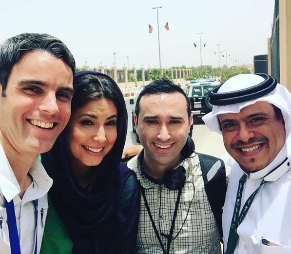 الصحفيون الأمريكيون المرافقون لترامب يوثقون يومياتهم في المملكة.. من 