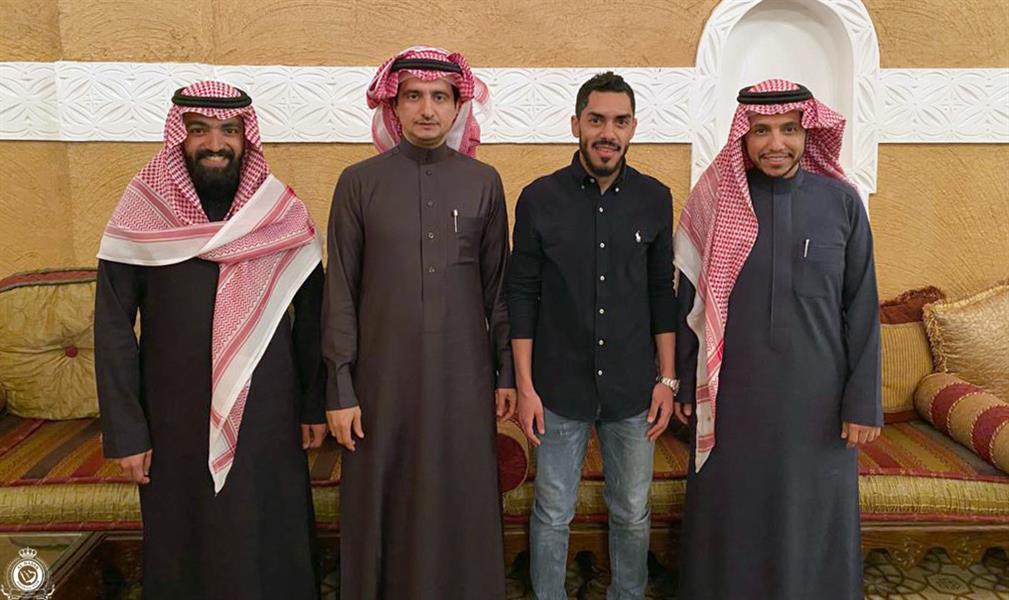 عبدالعزيز الدوسري عبدالعزيز الدوسري