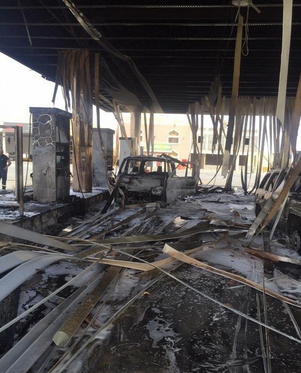 هارب من تسديد قيمة الوقود يشعل حريقاً في محطة بالغاط (صور)