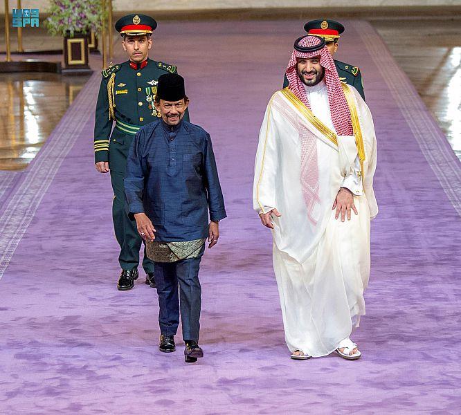 ولي العهد يبحث مع سلطان بروناي سبل تطوير التعاون ولي العهد يبحث مع سلطان بروناي سبل تطوير التعاون