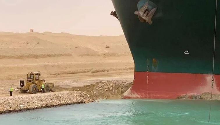 قناة السويس