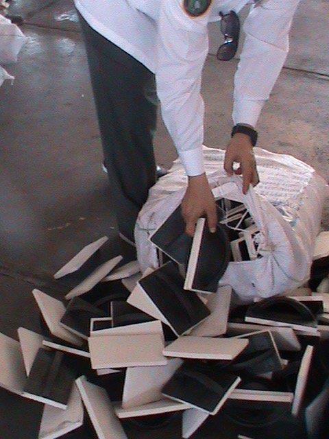 جمرك الدرة يحبط محاولة تهريب أكثر من 47 ألف حبة 