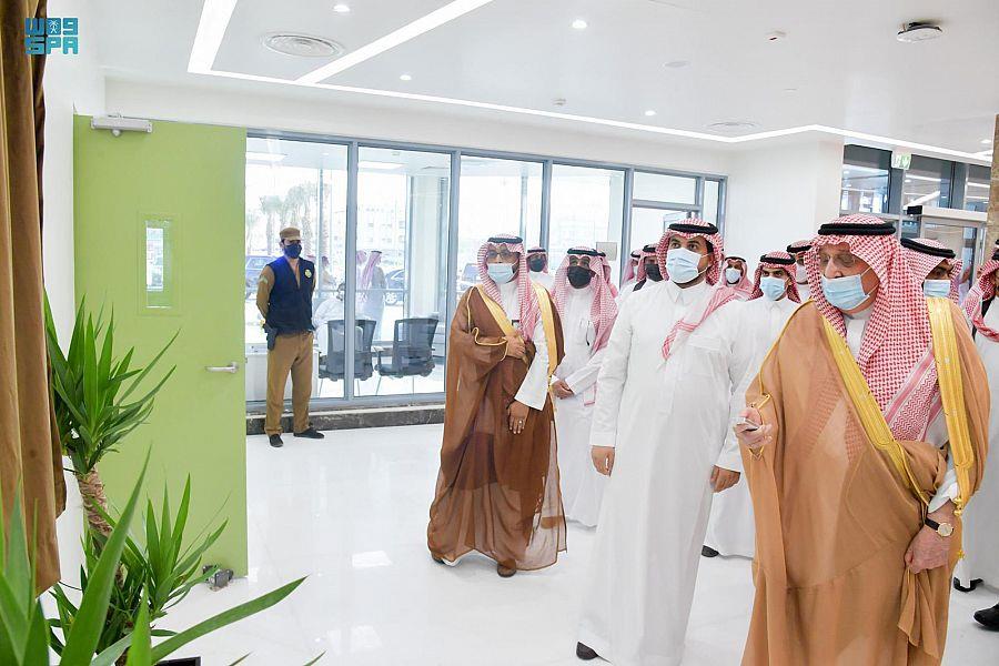 بعد تأهيله عقب الحريق.. أمير منطقة جازان يدشّن مستشفى جازان العام