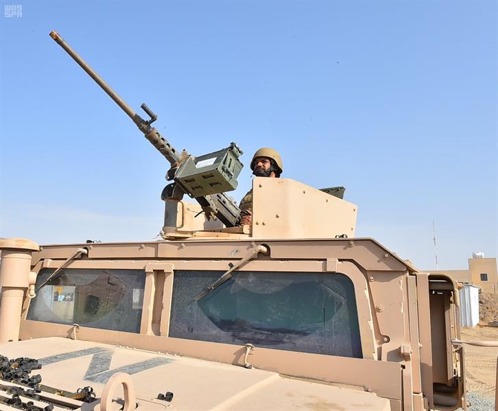 بالصور.. جنود القوات البرية السعودية على الحد الجنوبي.. قوة وشجاعة لصد ودحر المعتدين