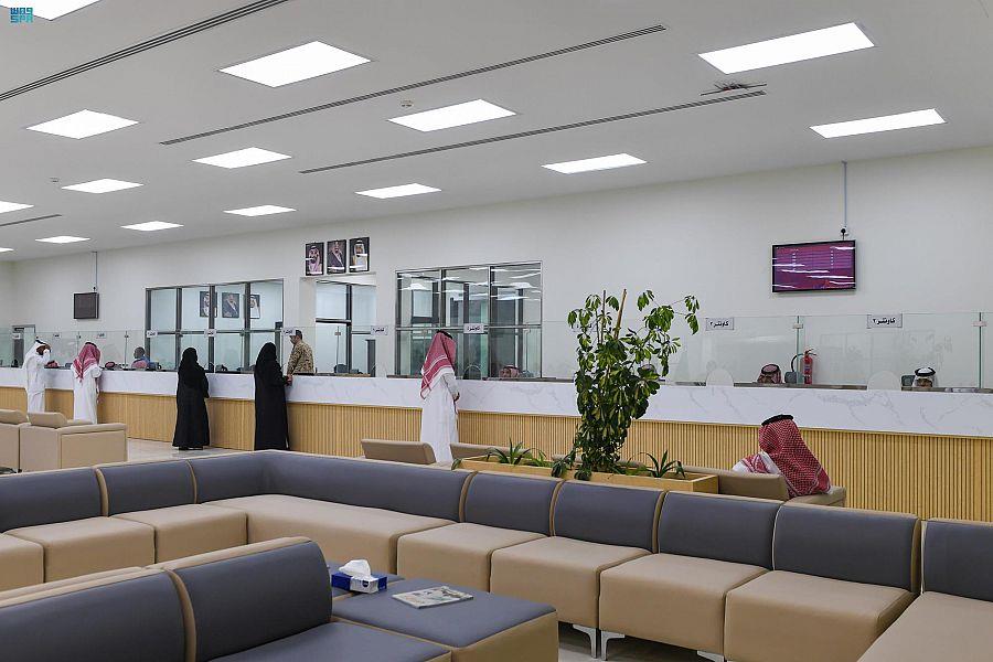 وزيرِ الحرس الوطني يدشِّن مركزَ استقبال المراجعين بالوزارة 