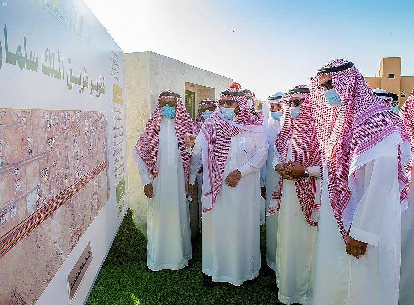 أمير القصيم يدشن عددًا من المشاريع التنموية في محافظة المذنب 