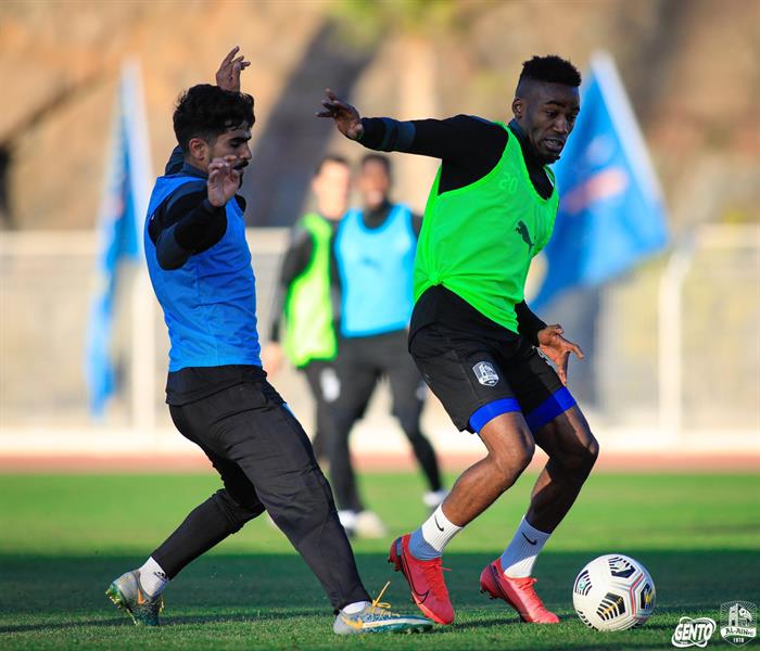 معاذ يشارك لأول مرة في تدريبات العين‏ 