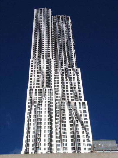 ناطحة سحاب (8 Spruce)