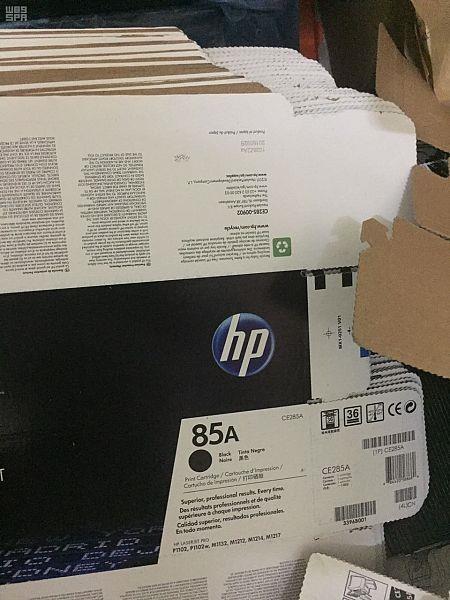 إغلاق مستودع لمستلزمات الكمبيوتر بالرياض بعد ضبط 30 ألف منتج مغشوش (صور)