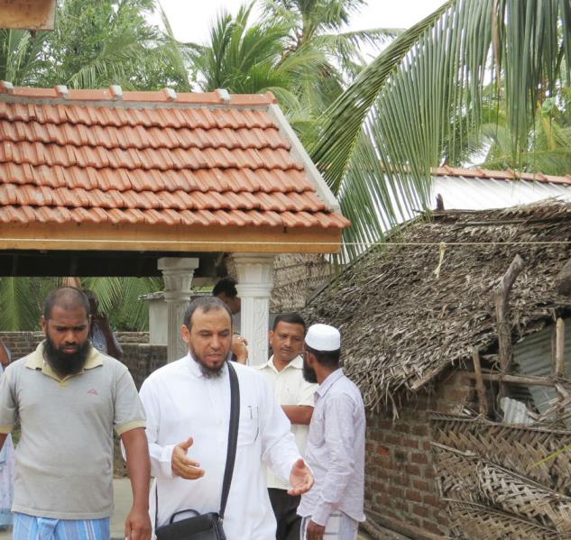 مثيب السبيعي رفقة سائقه