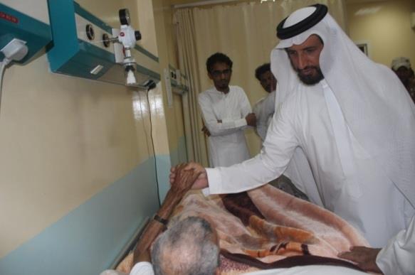 المقرن يقوم بزيارة مفاجئة لمركز التأهيل الشامل بجازان المقرن يقوم بزيارة مفاجئة لمركز التأهيل الشامل بجازان