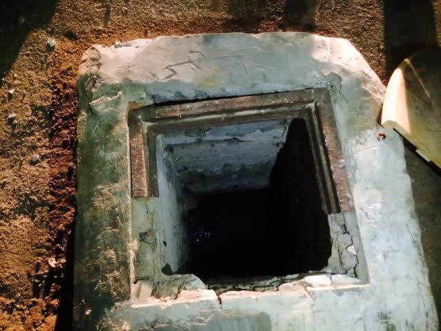 مواطن ينقذ طفلاً سقط في بيارة صرف بـ مواطن ينقذ طفلاً سقط في بيارة صرف بـ