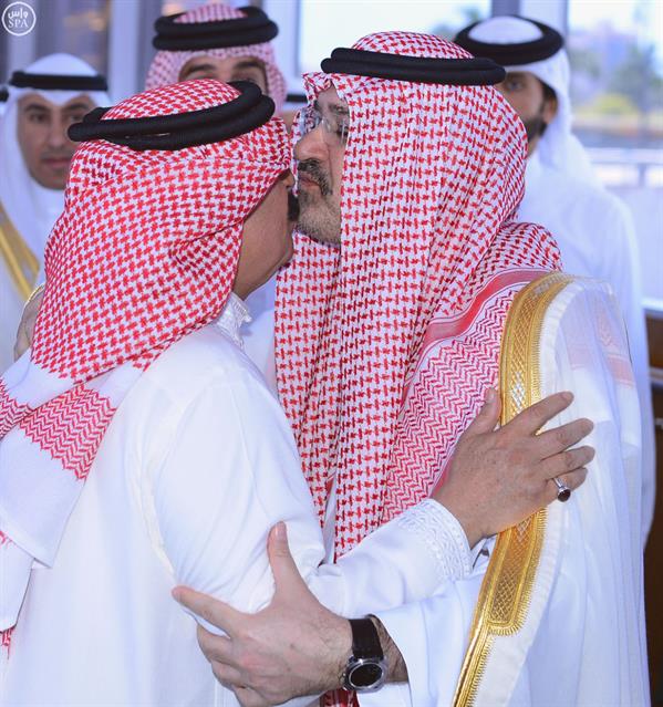 جلالة ملك البحرين يغادر جدة