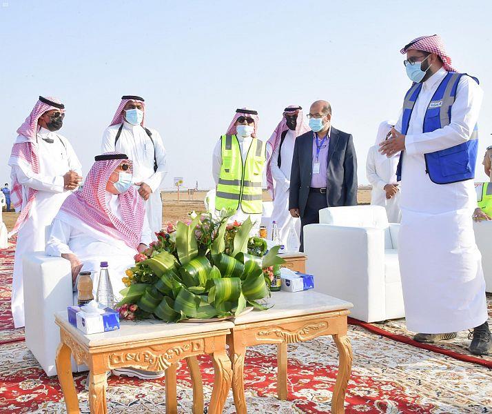 أمير جازان يتفقد سير العمل بمشروع أمير جازان يتفقد سير العمل بمشروع