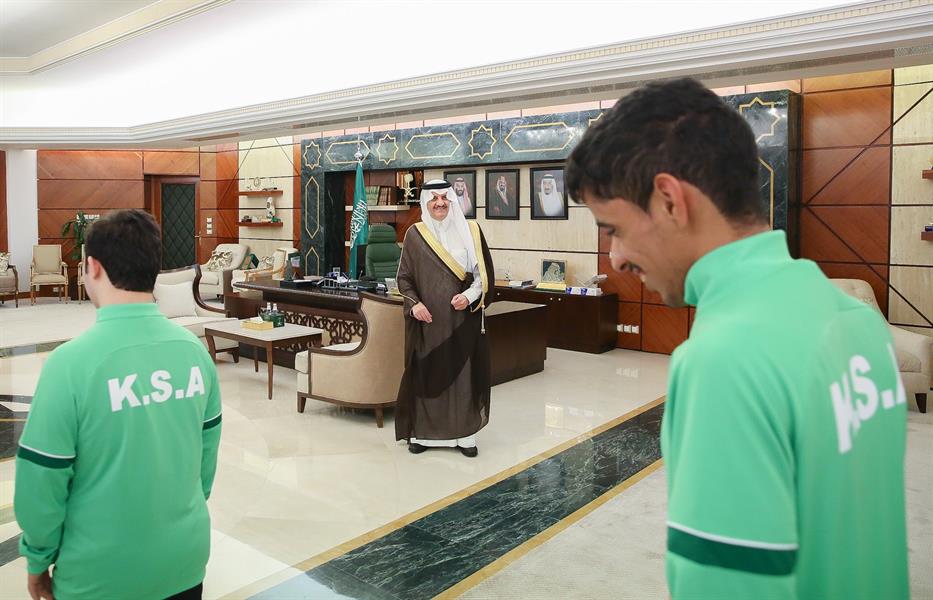 أمير الشرقية يستقبل المنتخب السعودي للأولمبياد الخاص