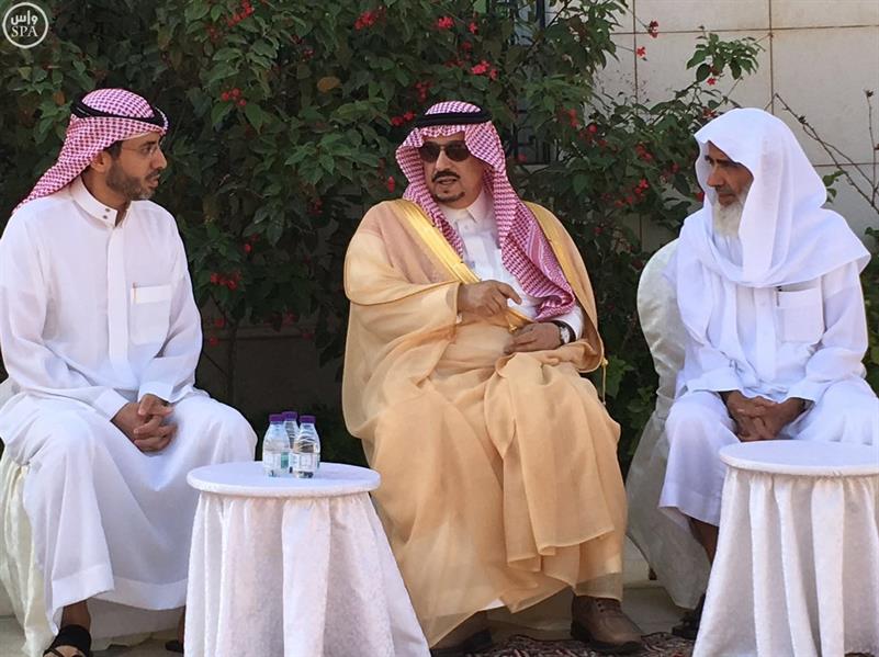 أمير الرياض يعزي في وفاة الدكتور عبدالله بن عثيمين