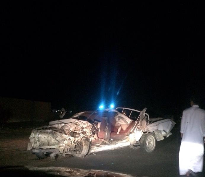 بيشة.. فرد بالدفاع المدني ذهب لمباشرة حادث فوجد شقيقيه بين الركام (صور)