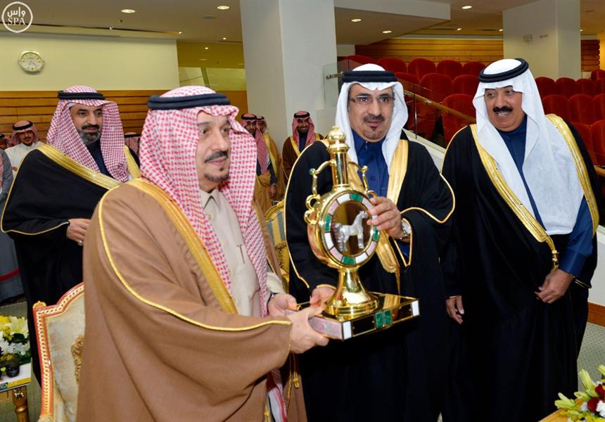  أمير الرياض يرعى حفل سباق نادي الفروسية السنوي الكبير