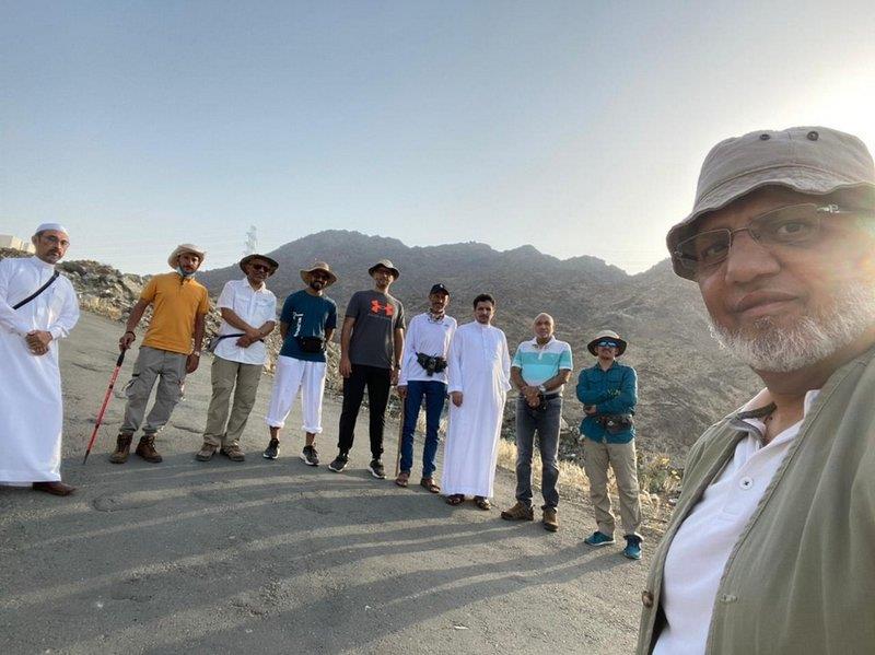 رحلته بدأت من مكة وتنتهي بقباء.. فريق يُحاكي طريق الهجرة النبوية (صور) 