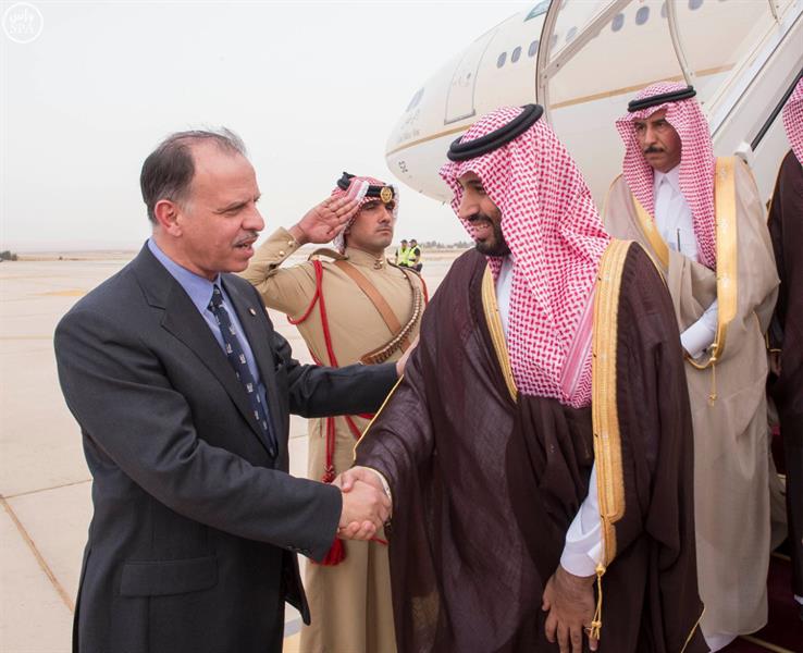 بالصور.. ولي ولي العهد يصل إلى الأردن