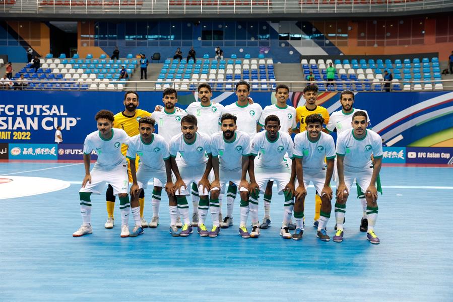 أخضر الصالات أخضر الصالات