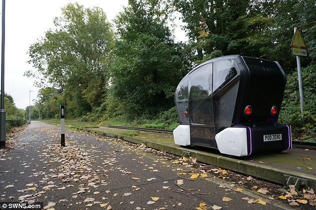 بالصور.. اختبار حافلات ذاتية القيادة في بريطانيا لنقل المواطنين ليلاً