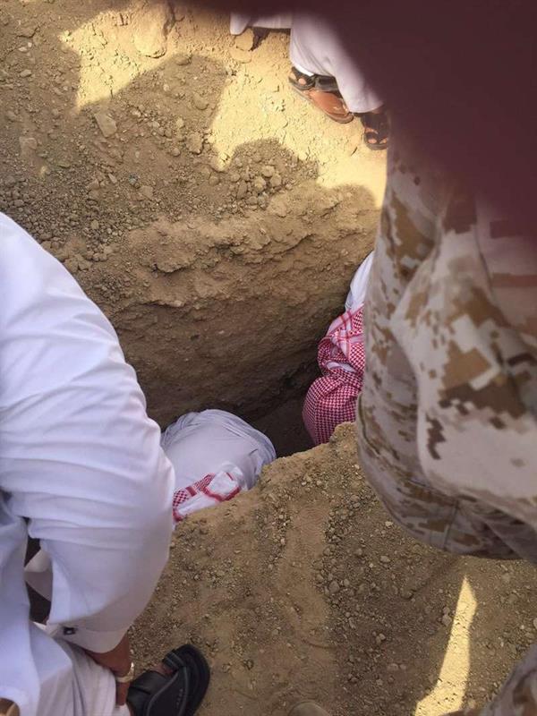 تشييع جثمان أول شهيد بـ