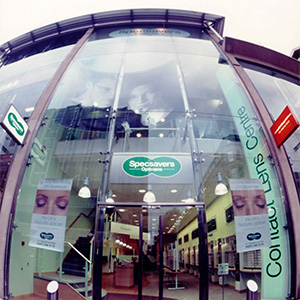 Opened flagship store in Tottenham Court Road, London, the 350th in the UK