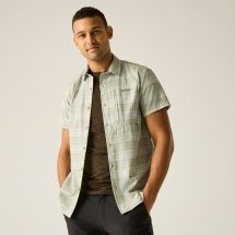 Regatta Men's Anti-Insect Travel Light Short Sleeve Shirt "Light Sage Check"
