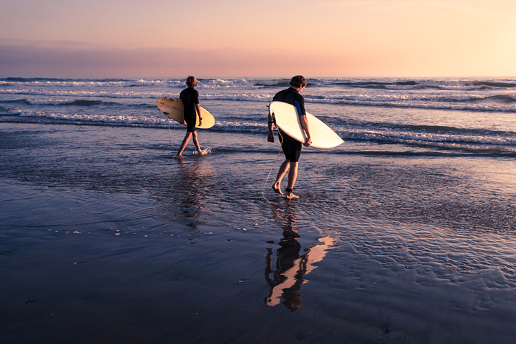 Enterrement de vie de garçon à Lisbonne Crazy-evG Surf