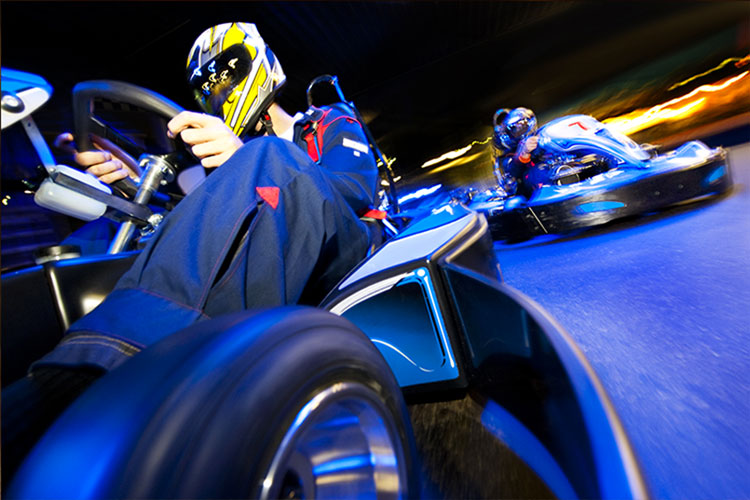 Karting pour mon EVG à Bruxelles | Enterrement de vie de garçon | idée enterrement de vie de garçon | activité enterrement de vie de garçon | idée evg | activité evg