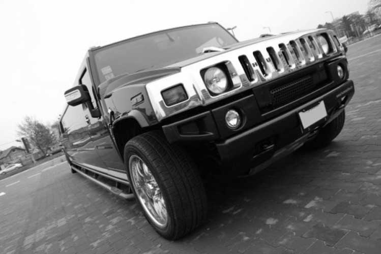 Hummer Limo (16pers) pour mon EVG à Budapest | Enterrement de vie de garçon | idée enterrement de vie de garçon | activité enterrement de vie de garçon | idée evg | activité evg