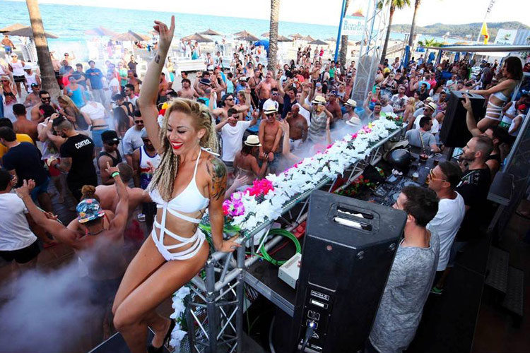 Enterrement de vie de garçon en Espagne - Valence